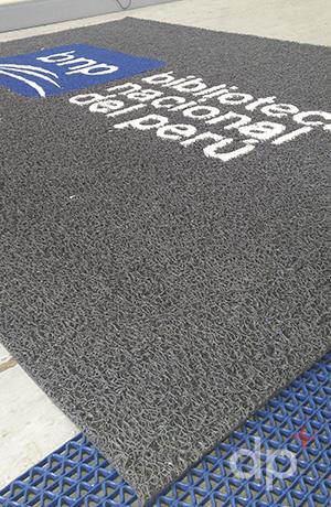 Felpudos con logo decorplas